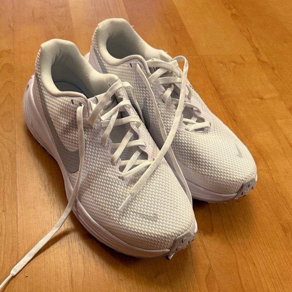 Nike Women's White and Gray Sneakers